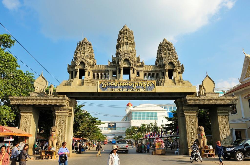 Grand Diamond City Hotel & Casino Poipet Exterior foto